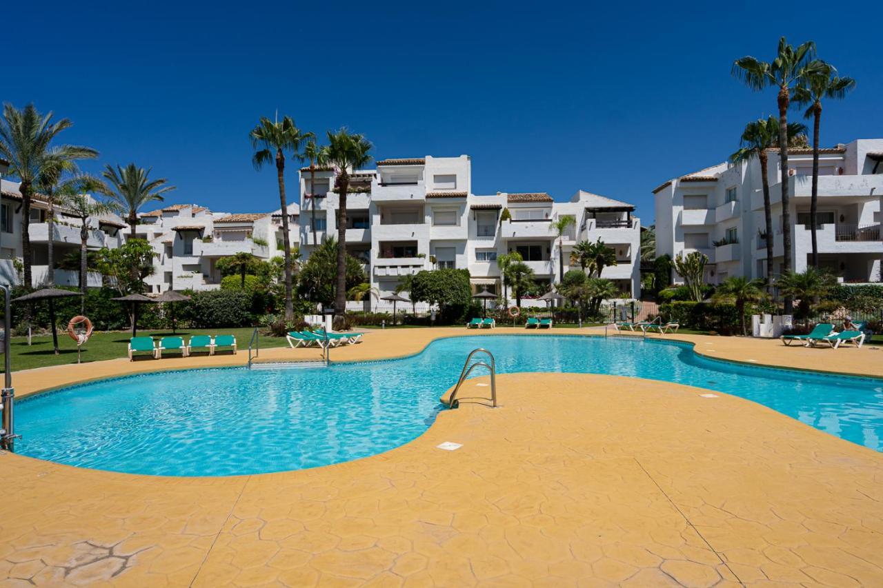 Costalita Beach Apartment Estepona Buitenkant foto