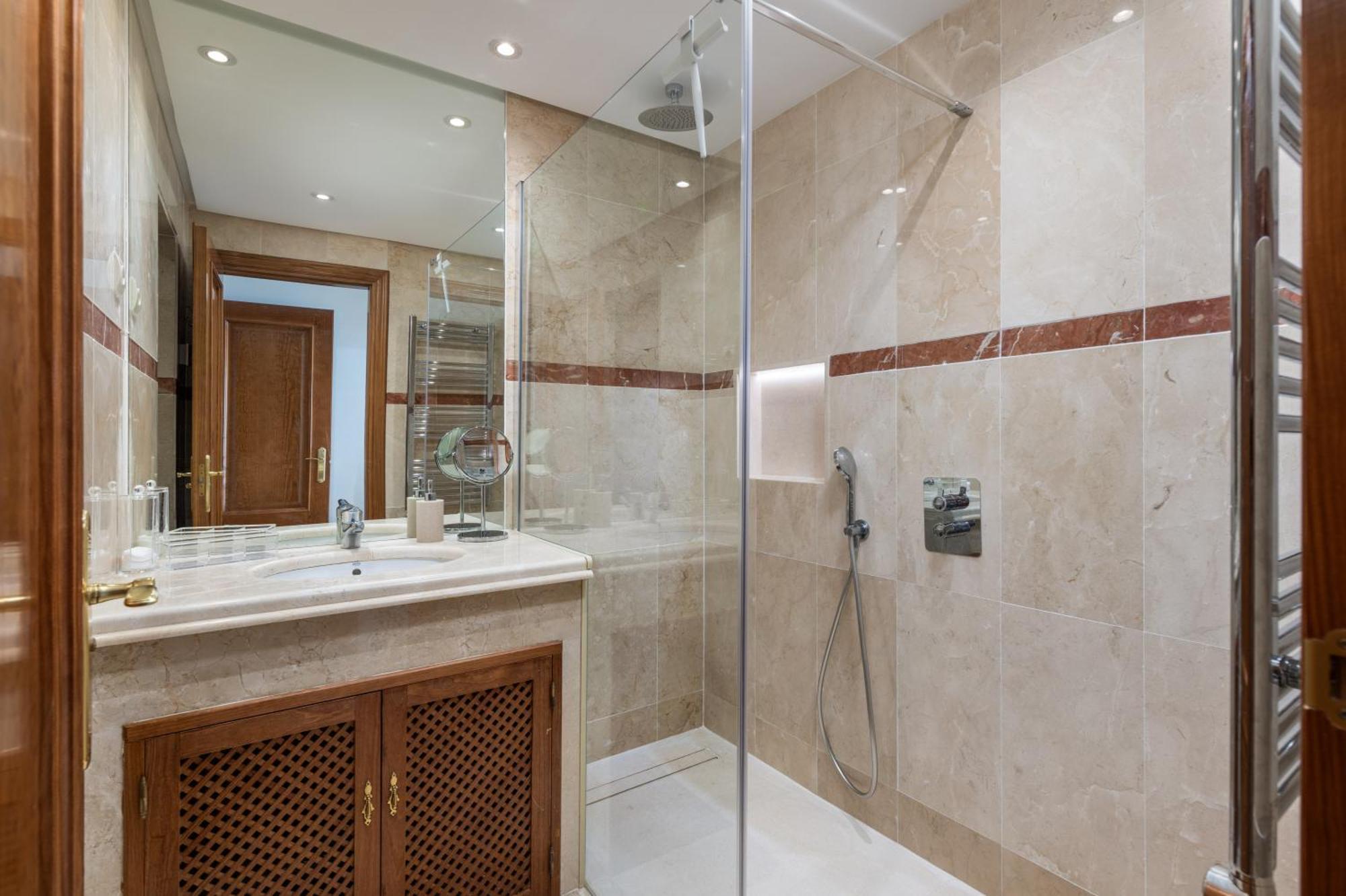 Costalita Beach Apartment Estepona Buitenkant foto